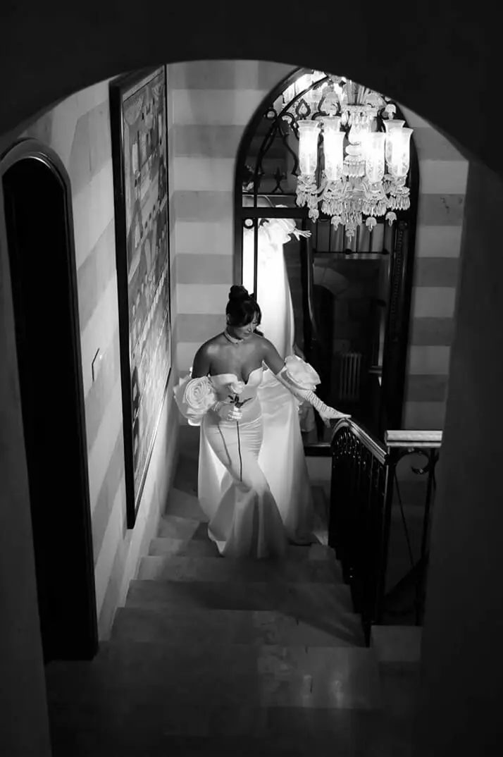 01-2025/Products-PicL-80216353-weddingdress.jpg