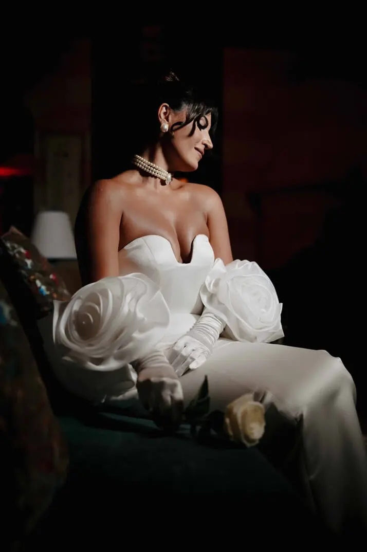01-2025/Products-PicL-97335022-weddingdress3.jpg