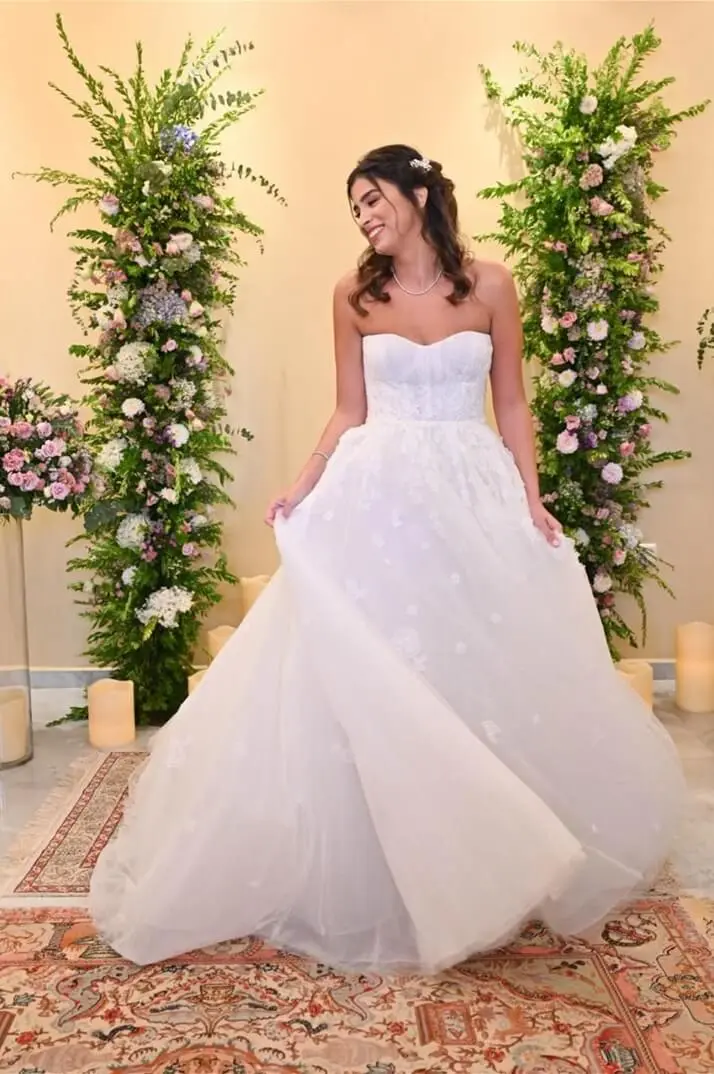 07-2024/Products-PicL-11014441-BRIDESHOUSE1.jpg