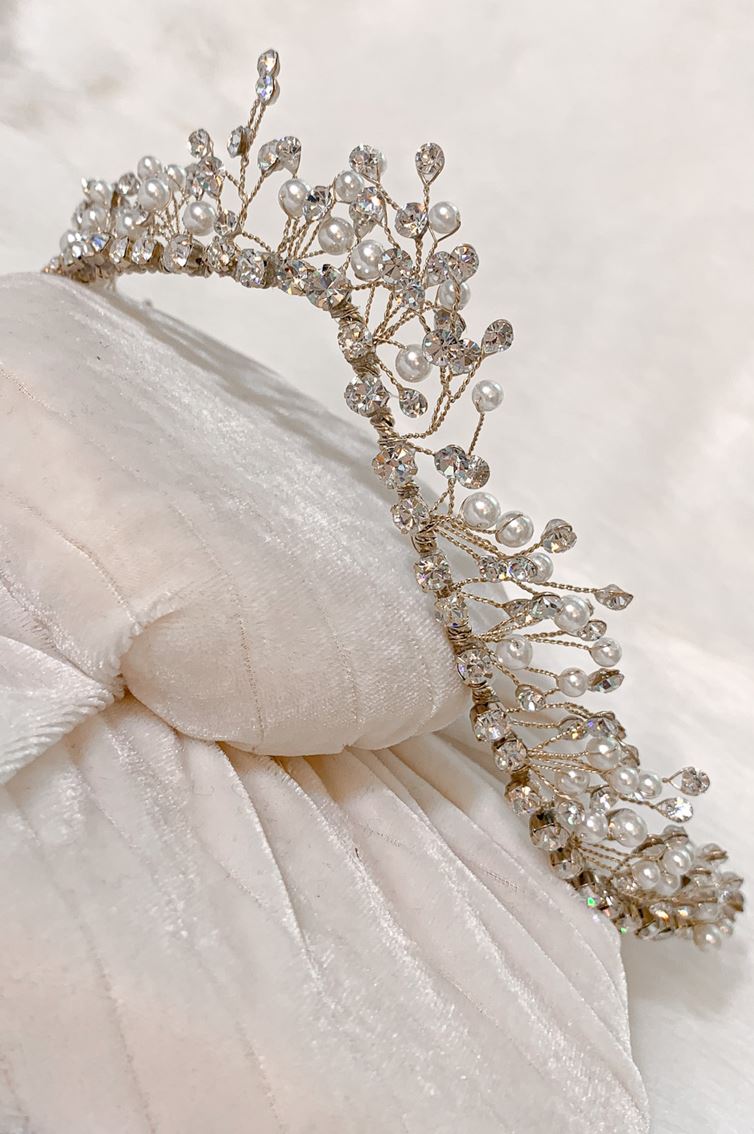 CRYSTALS & PEARLS TIARA